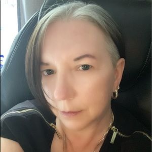 Meet your Posher, Deanna